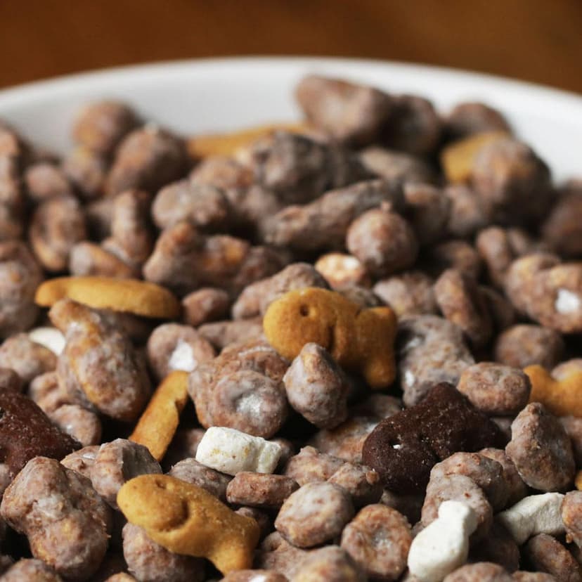Meow Snack Mix For Your Cat-Obsessed Friends